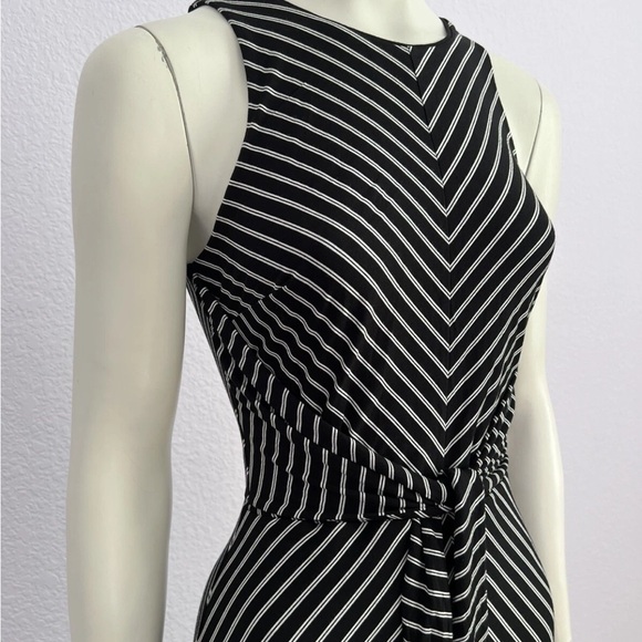 White house Black Market Sleeveless Front Slit Tie-Front Stripe Maxi Dress
SZ XL - Picture 6 of 17